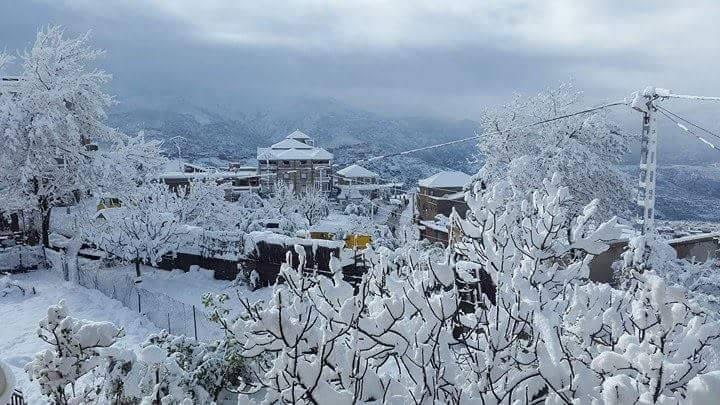 neige à Bouzeguen Tizi Ouzou