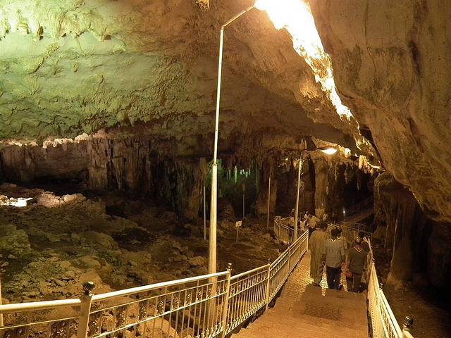Grottes beni add Aïn Fezza 5